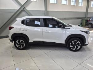 Nissan Magnite 1.0 Visia auto - Image 10