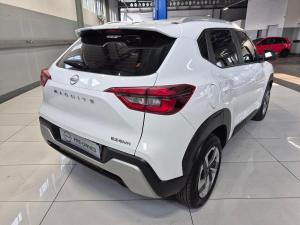Nissan Magnite 1.0 Visia auto - Image 11