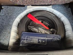 Nissan Magnite 1.0 Visia auto - Image 18