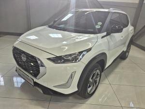 Nissan Magnite 1.0 Visia auto - Image 3