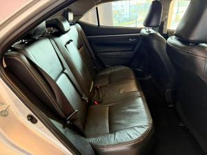 Toyota Corolla 1.8 Exclusive auto - Image 13