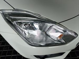 Suzuki Swift 1.2 GLX auto - Image 15