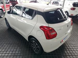 Suzuki Swift 1.2 GLX auto - Image 5