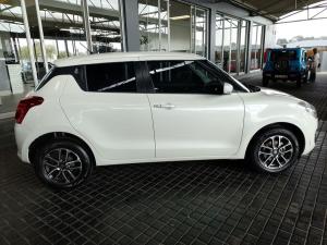 Suzuki Swift 1.2 GLX auto - Image 8