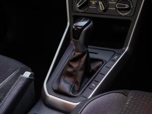 Volkswagen Polo hatch 1.0TSI Life auto - Image 17