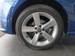 Volkswagen Polo Vivo hatch 1.6 Highline - Image 11