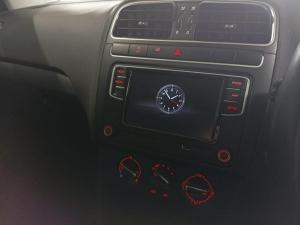 Volkswagen Polo Vivo hatch 1.6 Highline - Image 14