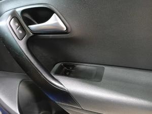 Volkswagen Polo Vivo hatch 1.6 Highline - Image 21