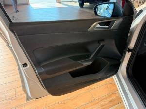 Volkswagen Polo hatch 1.0TSI Comfortline auto - Image 23