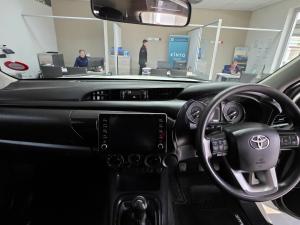 Toyota Hilux 2.4GD-6 single cab Raider manual - Image 5
