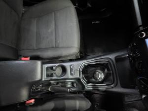 Toyota Hilux 2.4GD-6 single cab Raider manual - Image 8