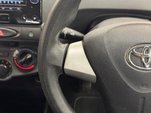 Toyota Etios hatch 1.5 Xi - Image 9