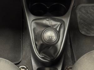 Toyota Etios hatch 1.5 Xi - Image 11