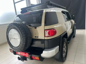 Toyota FJ Cruiser FJ Cruiser - Image 2