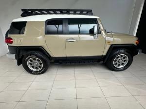 Toyota FJ Cruiser FJ Cruiser - Image 3