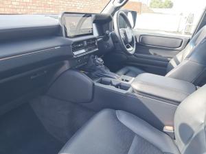 Toyota Land Cruiser Prado 2.8GD VX-R - Image 7