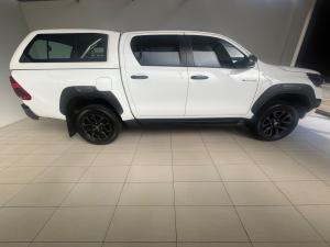 Toyota Hilux 2.8GD-6 double cab Legend manual - Image 3