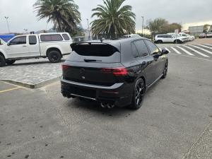 Volkswagen Golf R - Image 2