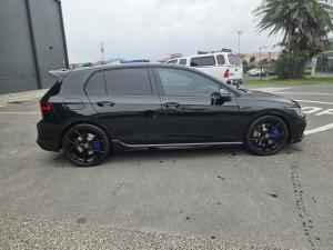 Volkswagen Golf R - Image 3