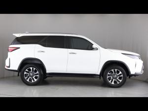 Toyota Fortuner 2.4GD-6 auto - Image 3