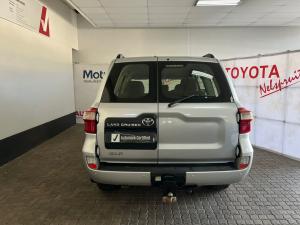 Toyota Land Cruiser 200 4.5D-4D V8 GX-R - Image 5