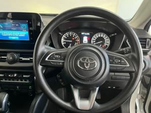 Toyota Land Cruiser 200 4.5D-4D V8 GX-R - Image 8