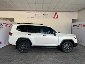 Toyota Land Cruiser 300 3.3D GR-Sport - Image 3