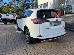 Toyota RAV4 2.0 GX - Image 19