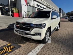 Toyota Land Cruiser 200 4.5D-4D V8 VX-R - Image 21