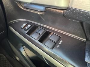 Toyota Land Cruiser 200 4.5D-4D V8 VX-R - Image 25