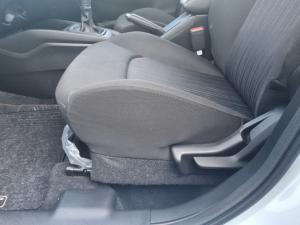 Toyota Starlet 1.5 Xi - Image 18