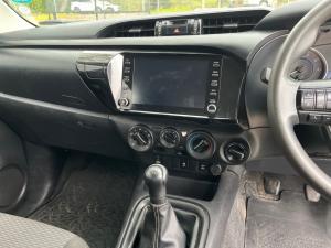 Toyota Hilux 2.4 GD-6 SRX 4X4D/C - Image 17