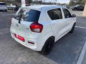 Toyota Vitz 1.0 XR - Image 2