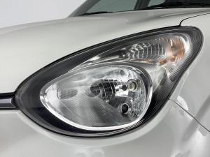 Toyota Vitz 1.0 XR - Image 11