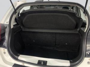 Toyota Vitz 1.0 XR - Image 17