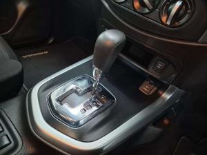 Nissan Navara 2.5DDTI SE automatic D/C - Image 18