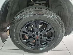Nissan Navara 2.5DDTI SE automatic D/C - Image 20
