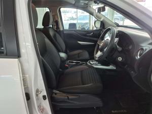 Nissan Navara 2.5DDTI SE automatic D/C - Image 9