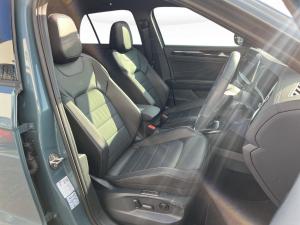 Volkswagen T-Roc 2.0TSI 4Motion R-Line - Image 13
