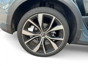 Volkswagen T-Roc 2.0TSI 4Motion R-Line - Image 15