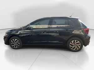 Volkswagen Polo hatch 1.0TSI Life auto - Image 4