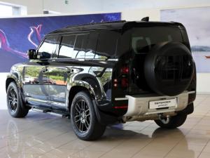 Land Rover Defender 110 D300 SE - Image 4