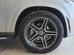 Mercedes-Benz GLE GLE300d 4Matic - Image 12