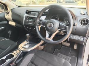 Nissan Navara 2.5DDTi double cab SE auto - Image 6