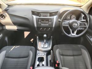 Nissan Navara 2.5DDTi double cab SE auto - Image 8