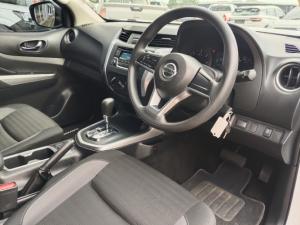 Nissan Navara 2.5DDTi double cab SE auto - Image 8