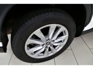 Toyota Corolla Cross 1.8 Xi - Image 11