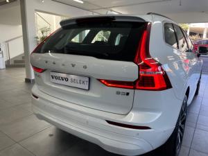 Volvo XC60 B5 AWD Ultimate Dark - Image 18