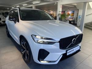 Volvo XC60 B5 AWD Ultimate Dark - Image 23