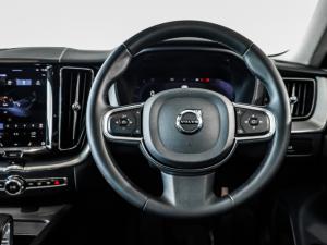 Volvo XC60 B5 AWD Essential - Image 11
